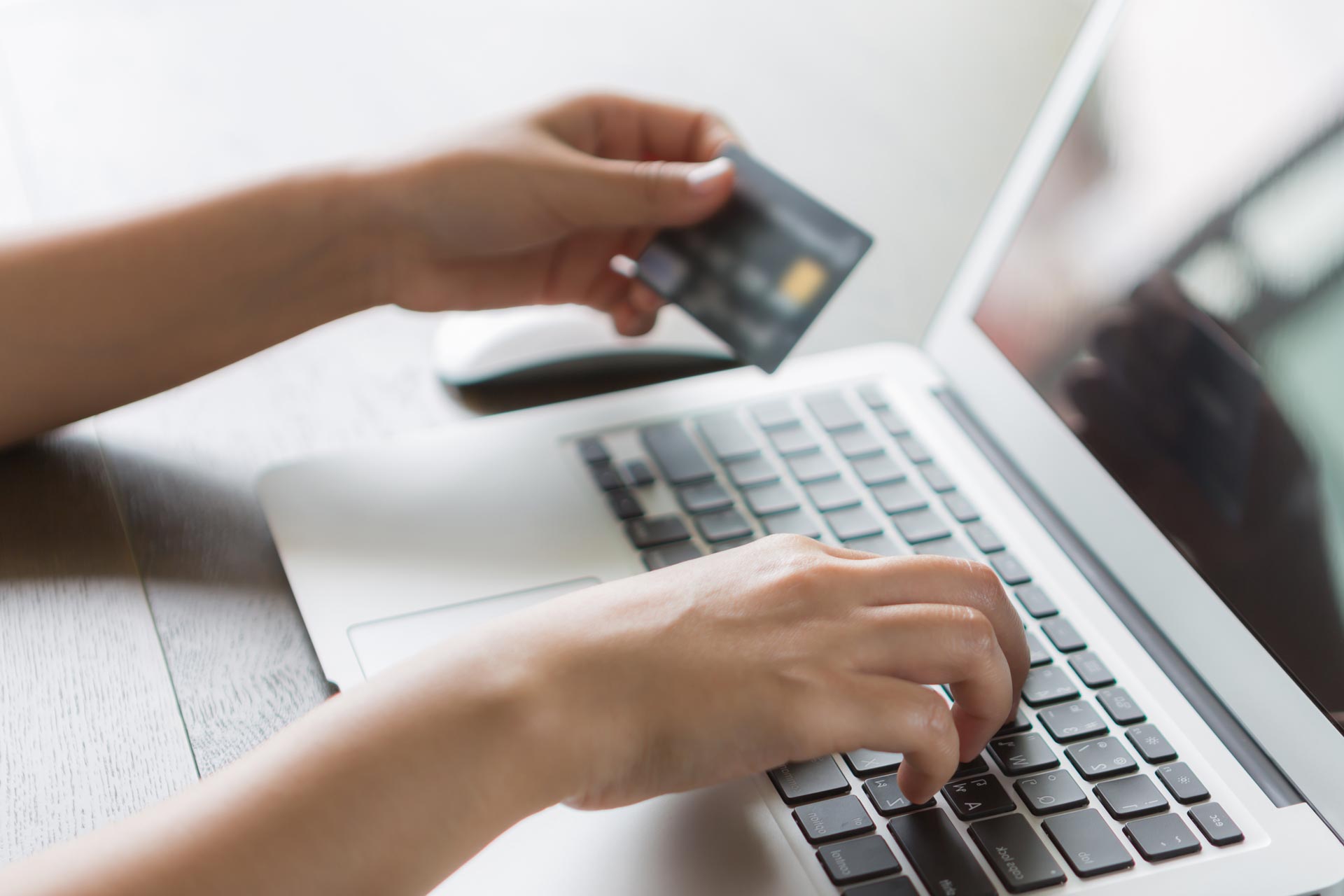 What is the Difference between Peppol and EDI?